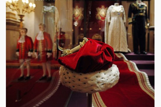 buckingham_palaceexhibition.jpeg.size.xxlarge.letterbox