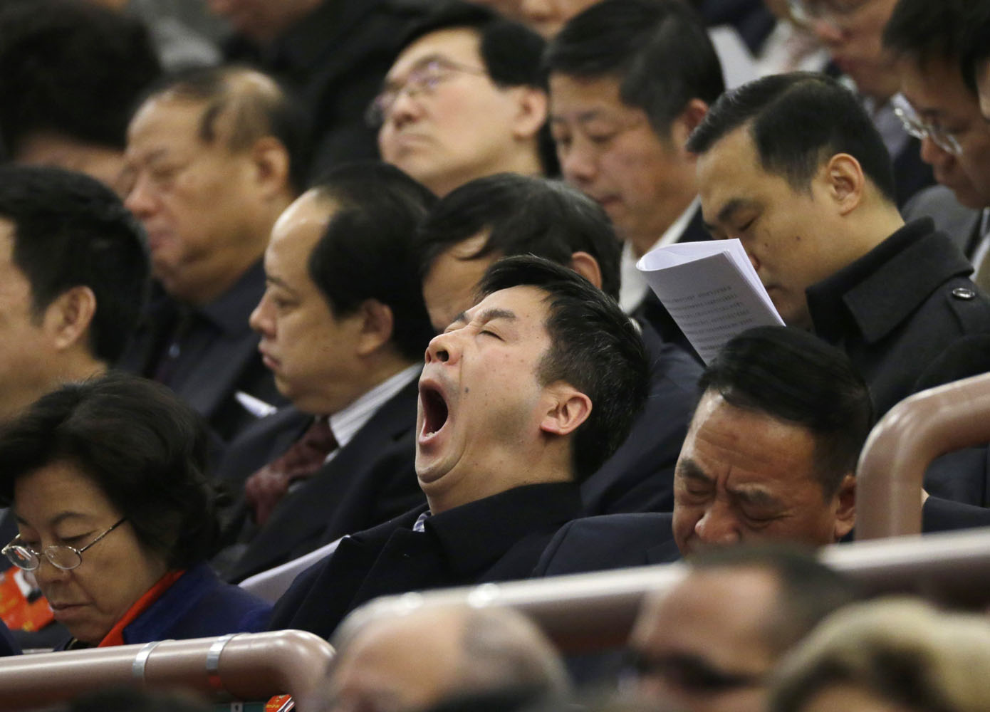 Bostezos en el Parlamento China