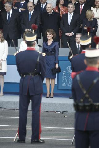 Línea de saludo de autoridades