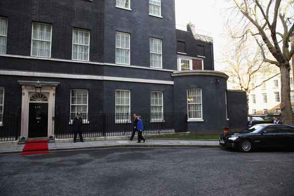 Angela llega casa David Cameron