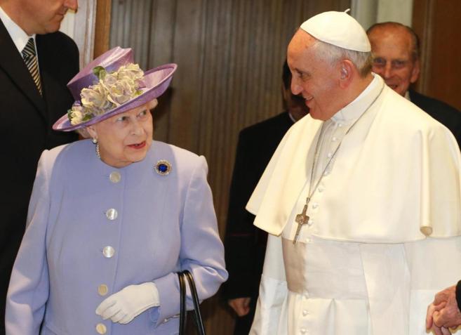 Isabel II con el Papa Francisco