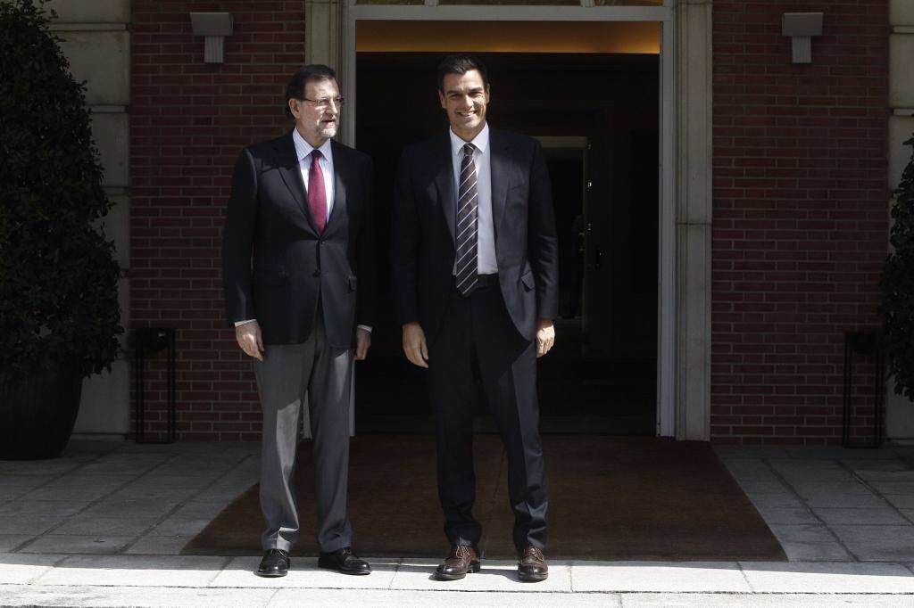 A la puerta de Moncloa