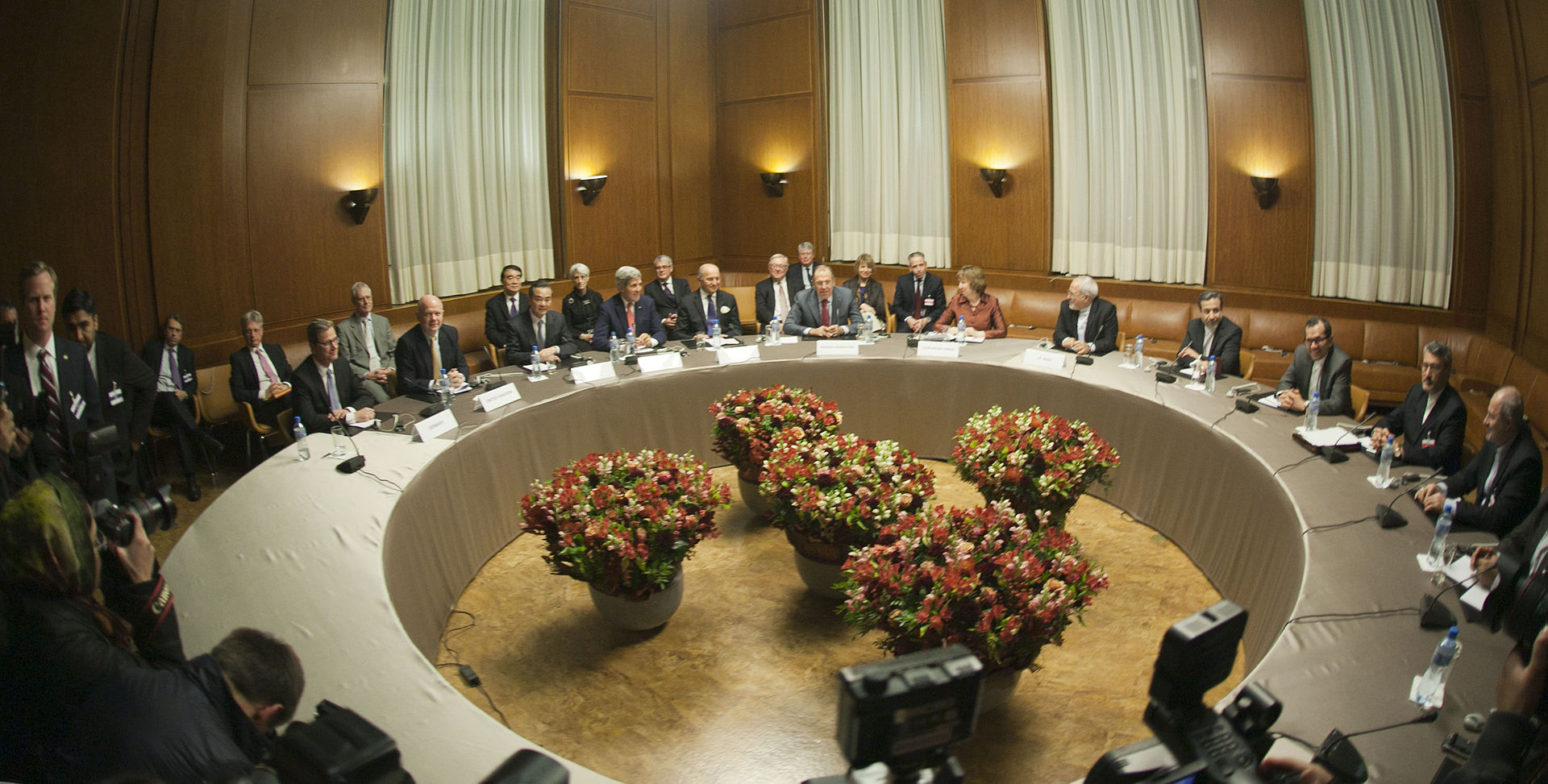 Iran_negotiations_about_Iran's_nuclear13