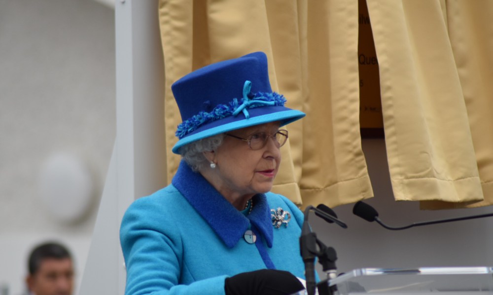 Reina Isabel II