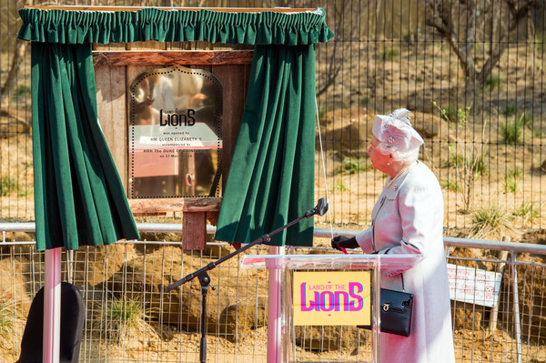 Queen+Duke+Edinburgh+Visit+London+Zoo+Open+L0caZTQ-x_yl