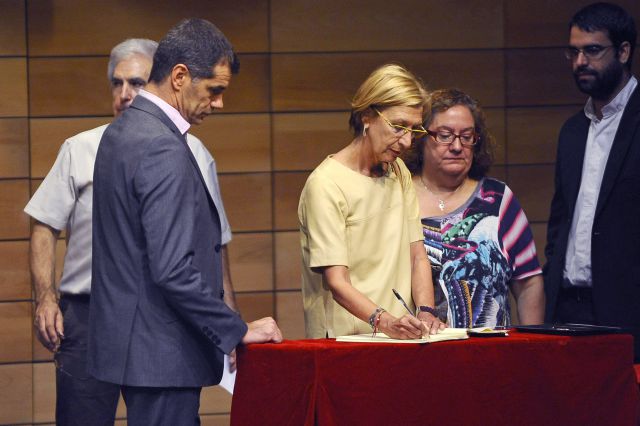 La capilla ardiente Libro firmas