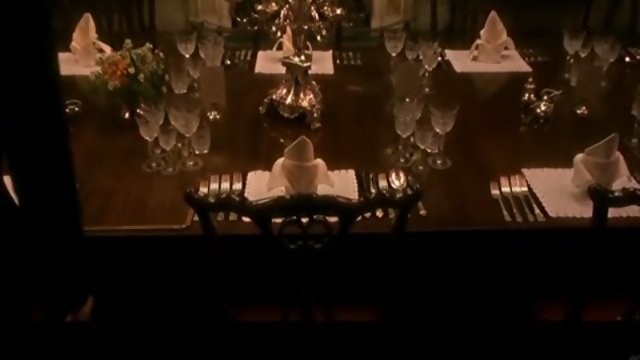 gosford_park_2001_dinning_table