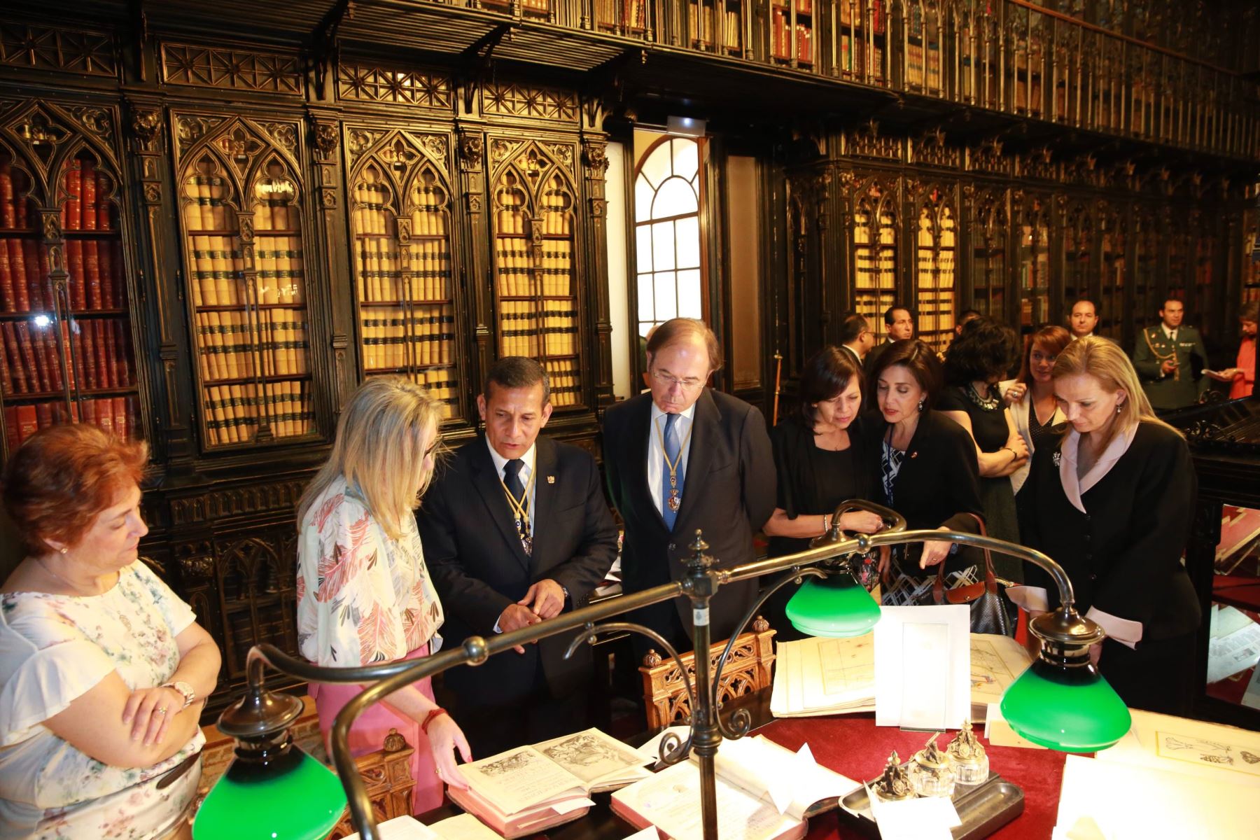 humala biblioteca (2)