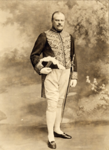 louis-philippe_brodeur-full-dress